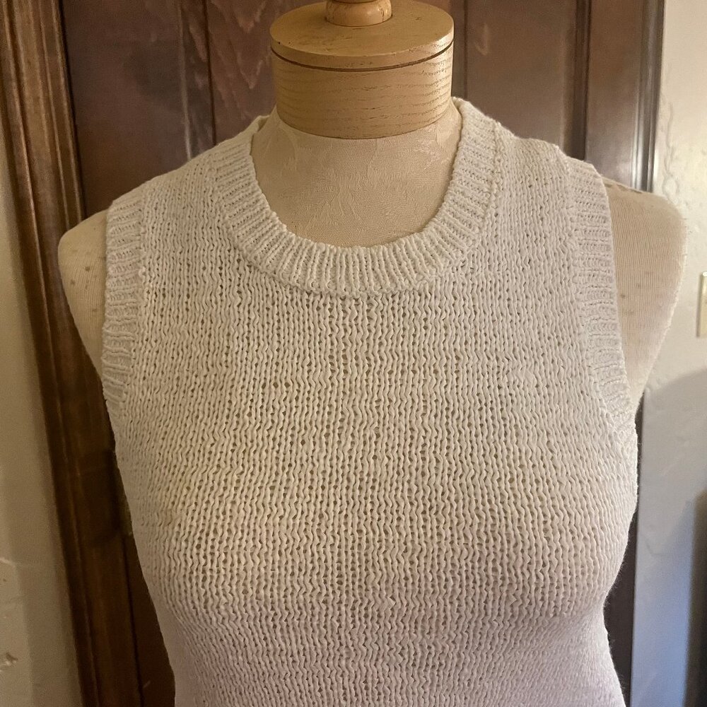 360 Sweater Women’s White Knit Sleeveless High Low Hem Top Size Small